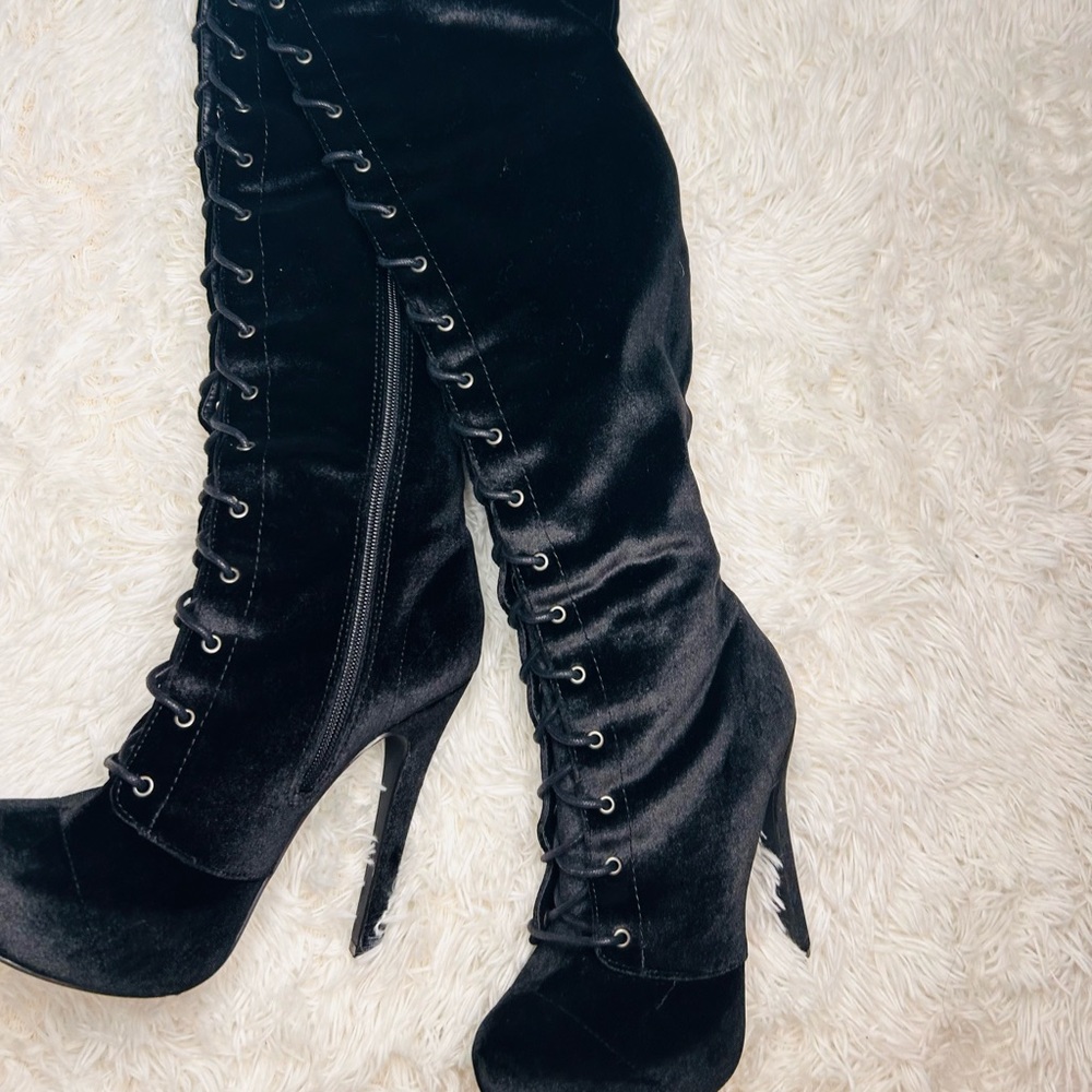 Over the knee boots like new